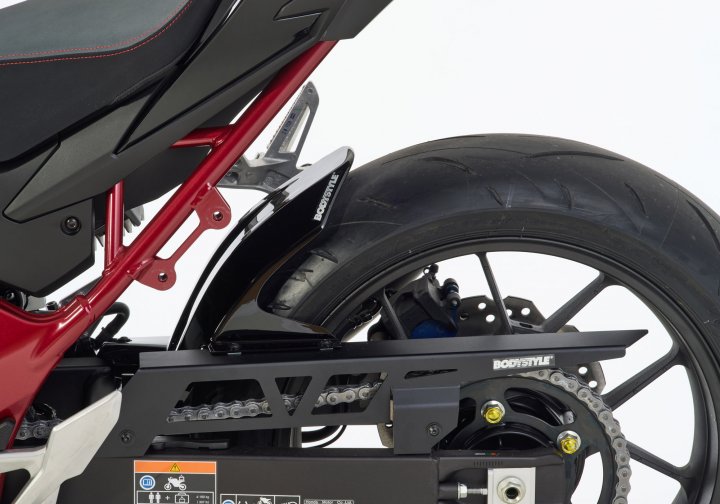 BODYSTYLE Hinterradabdeckung mit Alu-Kettenschutz fÃ¼r CB750 Hornet RH12 für CB750 Hornet RH12