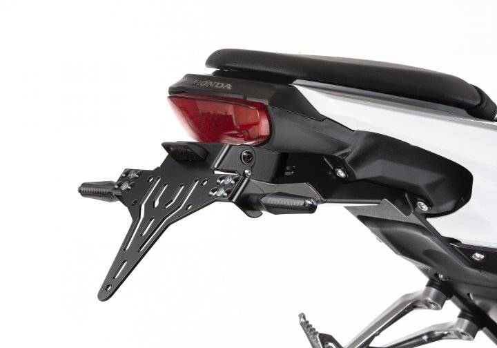 PROTECH Kennzeichenhalterset inkl. Reflektor und Kennzeichenbeleuchtung fÃ¼r CB125R JC79 für CB12
